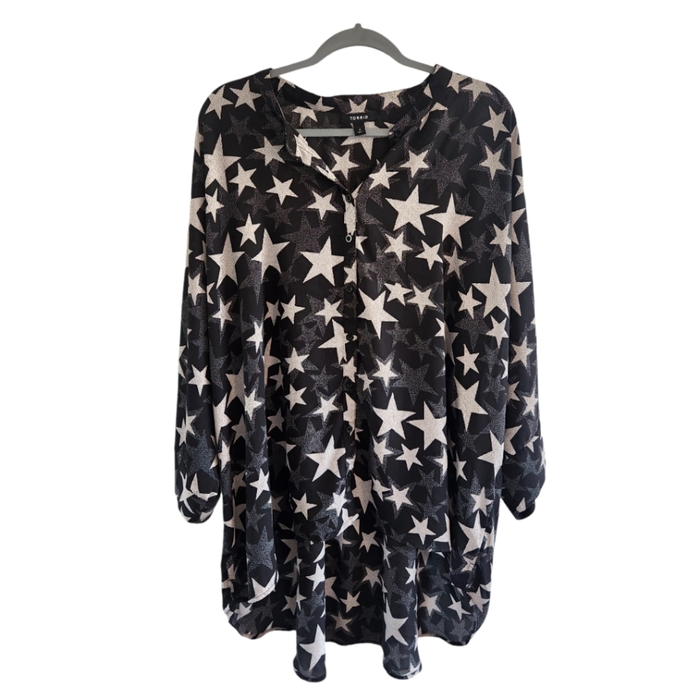 Torrid Size 4 Black & White Long Sleeve Chiffon Blouse 🖤🌠🤍